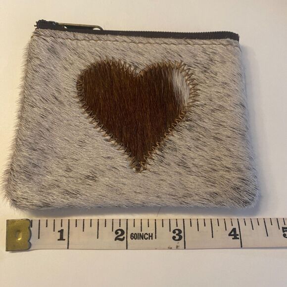 Heart Coin Purse Speckled Dark Taupe Chocolate Brown White Cowhide Zip Closure - Picture 1 of 8